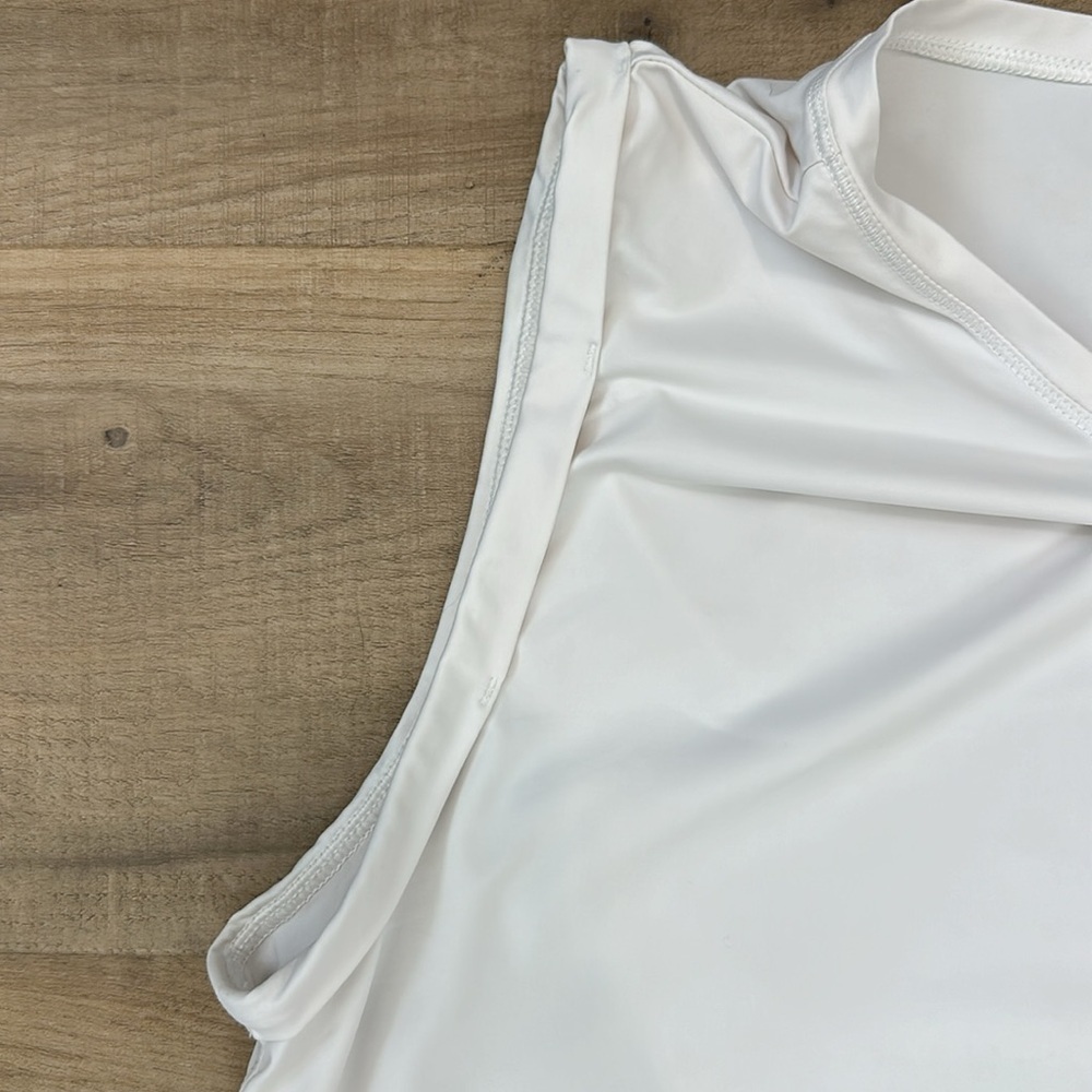 Athleta Dress Med White Sunlover UPF 50+ Athletic Shirtdress Mesh Hem Sleeveless - Picture 4 of 6